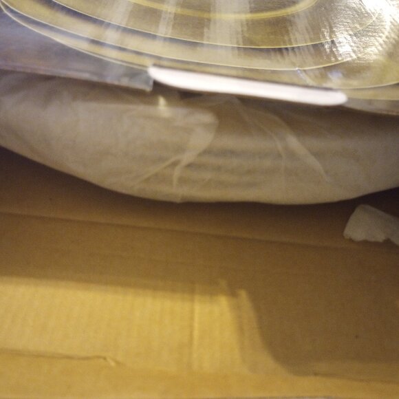 Gold Leaf Charger Plates 13" Set of 4 New in Box - Picture 3 of 3